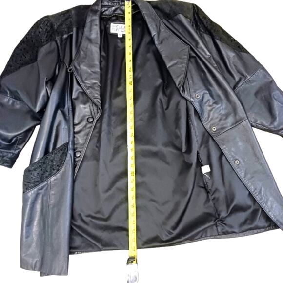 Y2K Leather Coat TEXTURED DETAIL Size L BLACK Patterned Accents Oversized Snaps - Picture 15 of 16